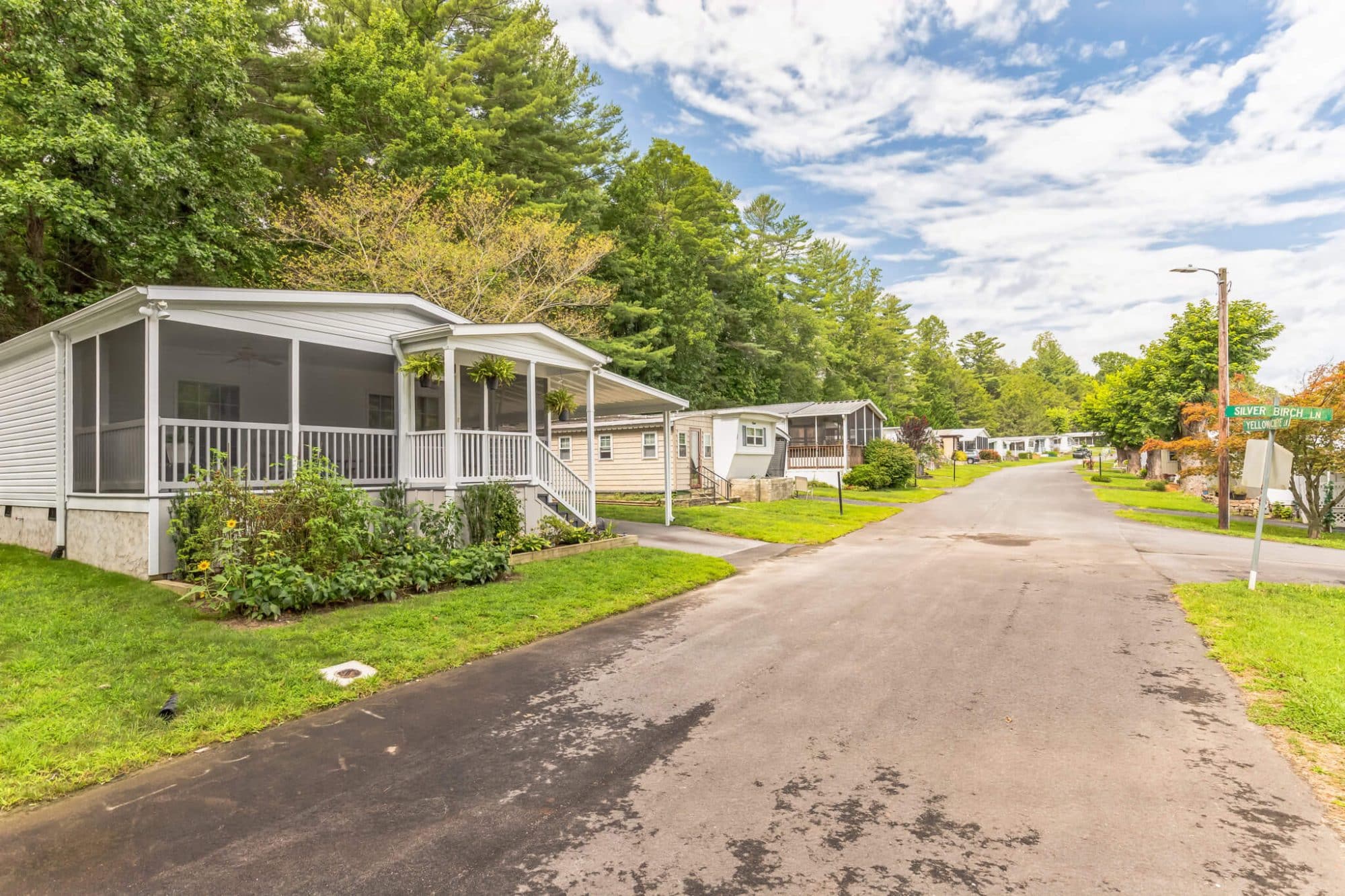 emeraldarbor-exterior-hendersonville-nc-42