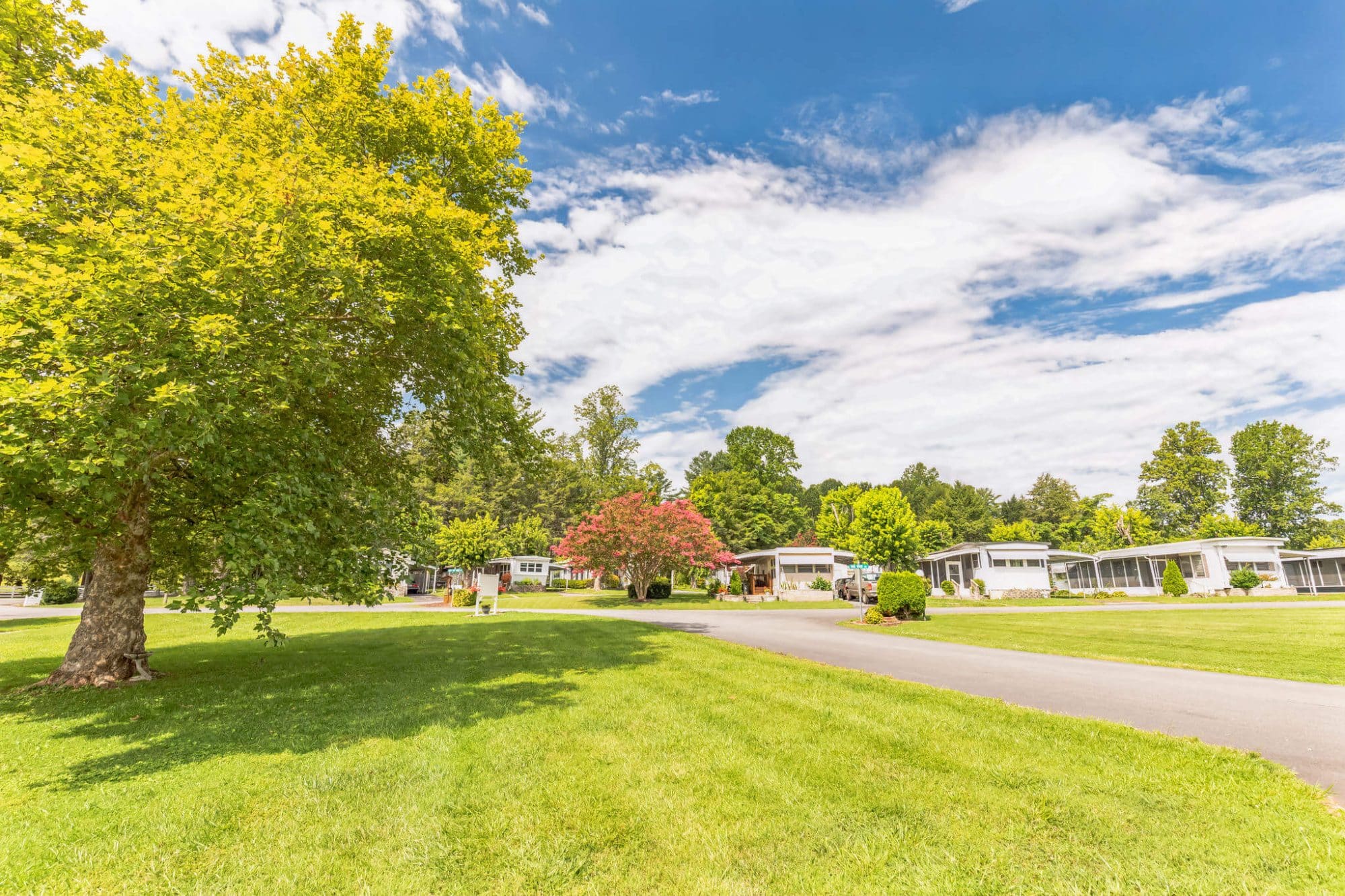 emeraldarbor-exterior-hendersonville-nc-43