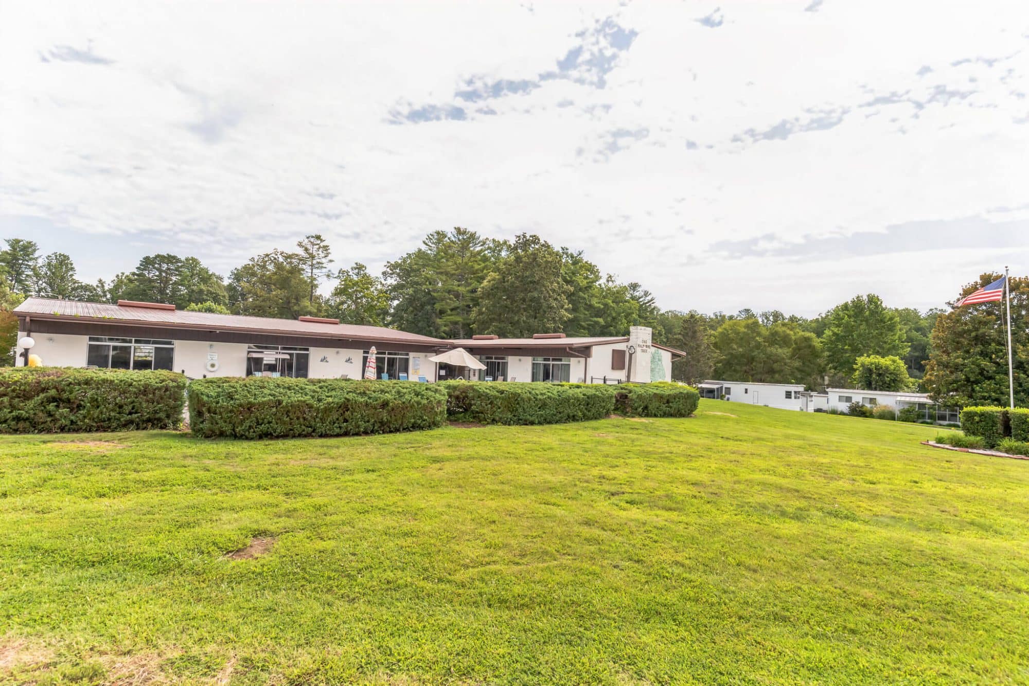 emeraldarbor-exterior-hendersonville-nc-46